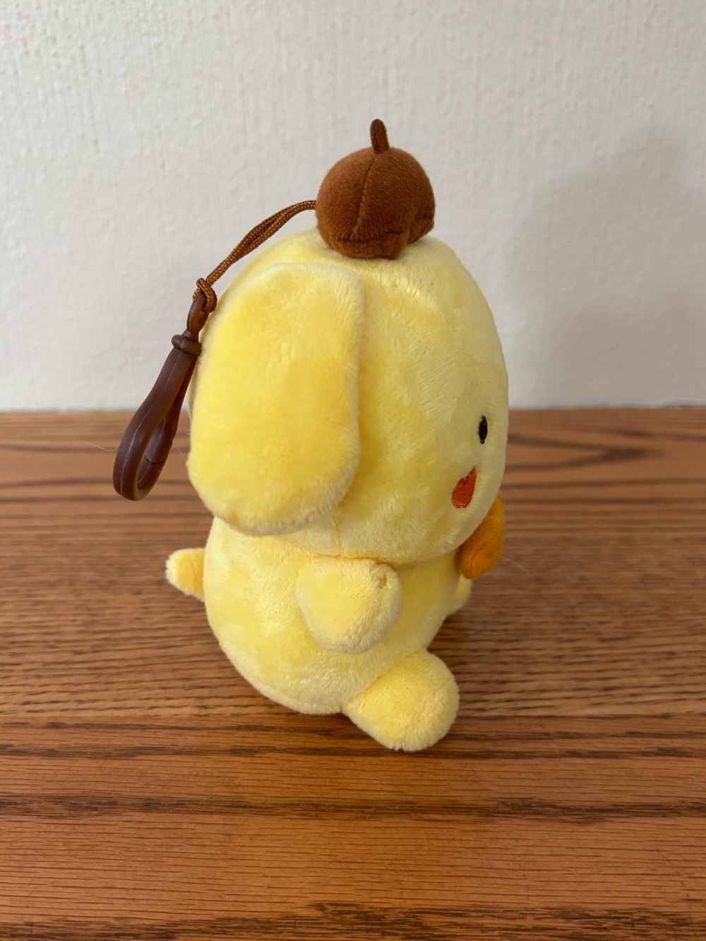 Sanrio Pompompurin Yellow Plush Beret Bow Tie Small Toy Clip On Keychain Bags - Picture 4 of 7